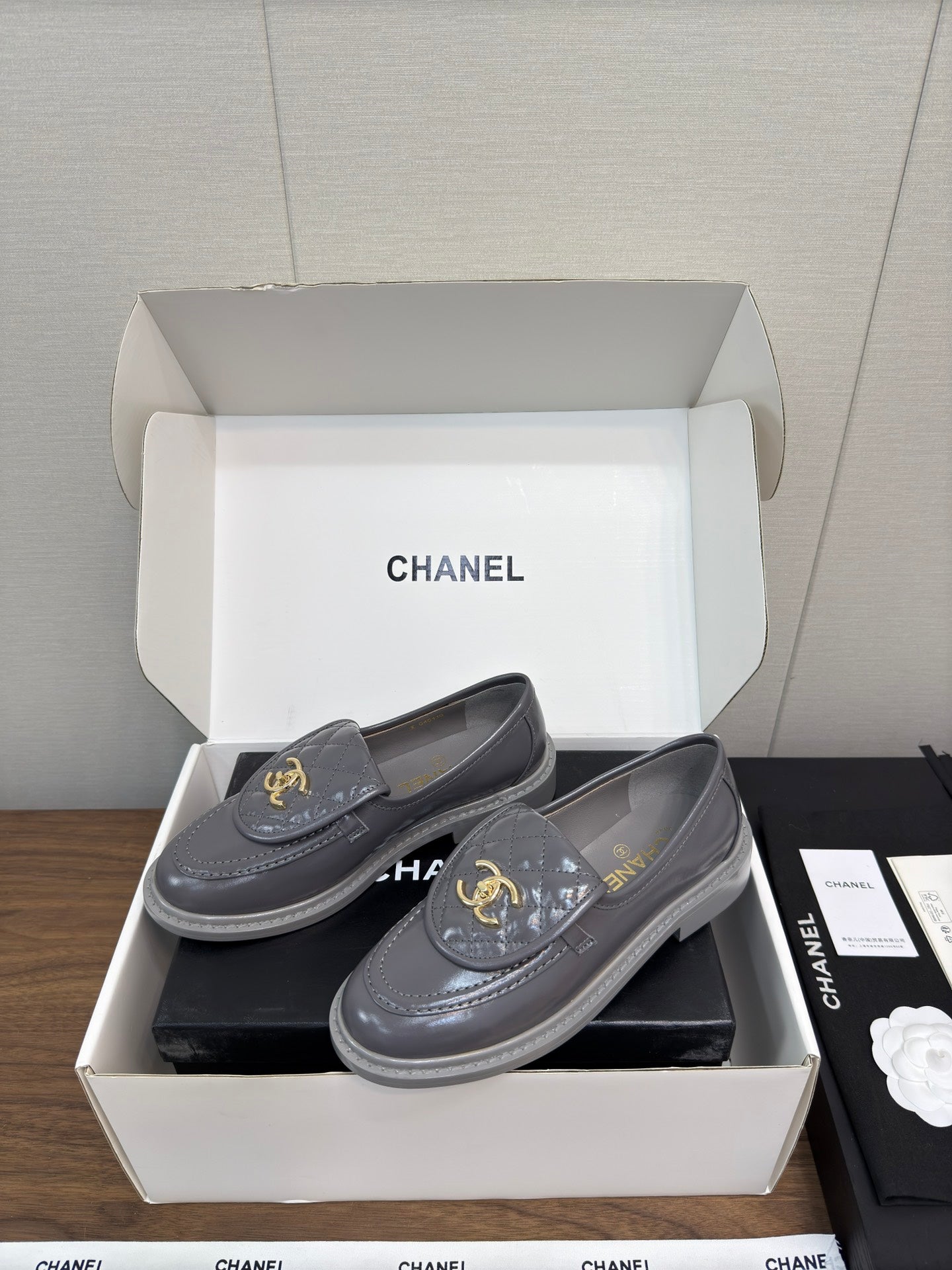 CHANEL MOASIN 2.5 CM IN MOUSE GRAY PREMIUM LAMBSKIN